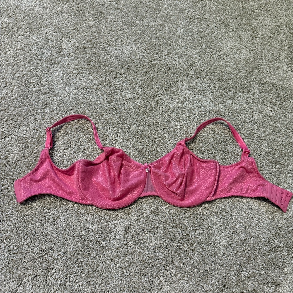 Chantelle Vibrant Pink Bra